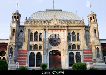 La gare de Sirkeci architecture historique, dernière station de l'Orient Express à Istanbul, Turquie. Banque D'Images