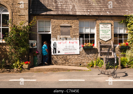 La vieille école magasin d'Artisanat et galerie de Muker dans Swaledale dans Yorkshire du Nord , Angleterre , Angleterre , Royaume-Uni Banque D'Images