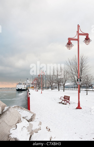 Point Pele Ferry amarré au parc Seacliff, Leamington, AU Canada Banque D'Images