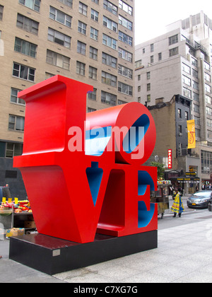 Sculpture Love de Robert Indiana dans NYC Banque D'Images