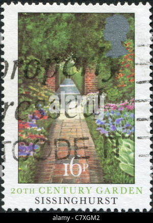 Royaume-uni - 1983 : timbre imprimé en Angleterre, dédié aux 20e siècle, le jardin de Sissinghurst montre, Kent Banque D'Images