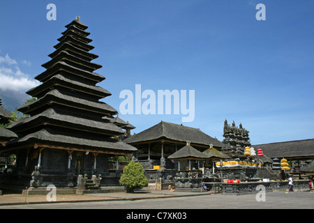 Besakih Mother Temple sur les pentes du Mont Agung, Bali Banque D'Images