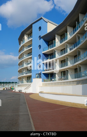 Appartements contemporains de la mer à Westward Ho !, Devon, Angleterre. Banque D'Images
