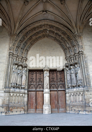 Paris - portail de Saint Germain-l'Auxerrois, église gothique Banque D'Images