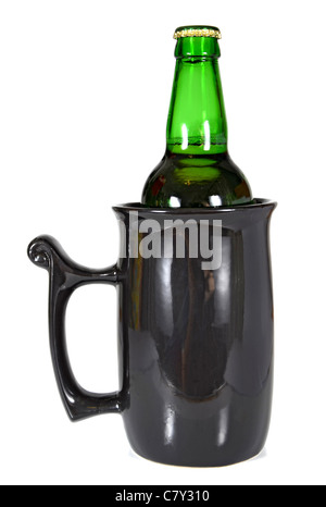 Beer mug isolé sur fond blanc Banque D'Images