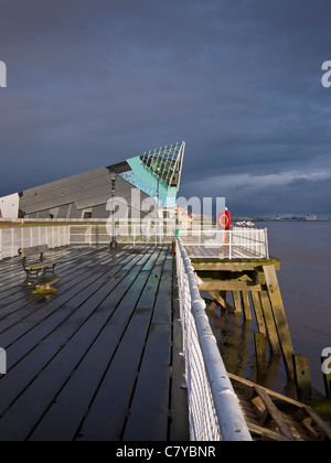 L'aquarium Deep, Hull waterfront sur la rivière Humber, East Yorkshire, Angleterre Banque D'Images