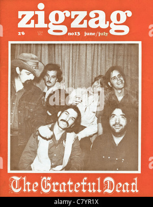 Couverture de magazine de musique rock anglais en zigzag au prix de 2 shillings et 6 pence daté de juin - juillet 1970 avec le Grateful Dead Banque D'Images