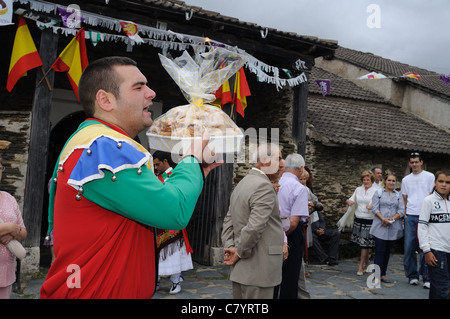 ''Enchère Fiesta del Santo Niño de MAJAELRAYO '. Province de Guadalajara .ESPAGNE Banque D'Images