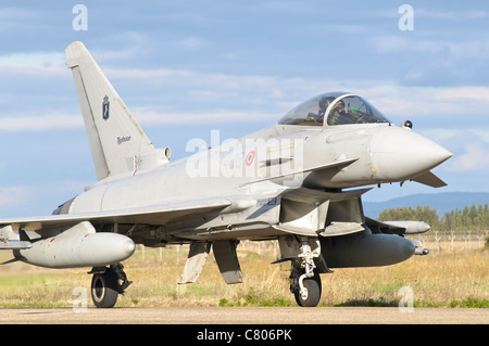 Un Eurofighter 2000 Typhoon de l'Armée de l'air italienne. Banque D'Images