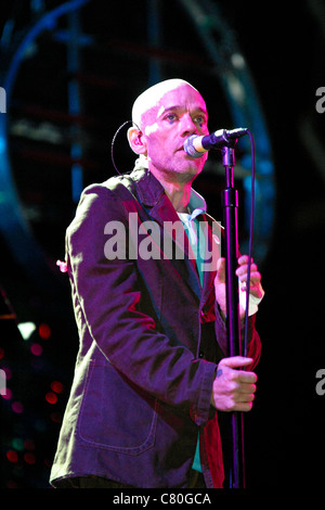 REM sur la pyramide de la scène La scène du festival de Glastonbury 2003 Banque D'Images