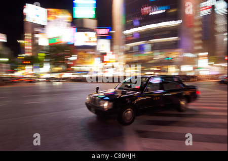 Japon, Tokyo, les gens la nuit de Shibuya Banque D'Images