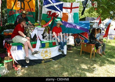 Strumerville le sanctuaire de Joe Strummer au Glastonbury Festival 2003 Banque D'Images