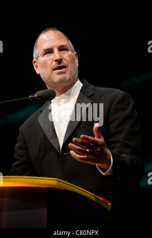 Steve Jobs prononce un discours à la D&AD Awards 2005 à Londres Banque D'Images