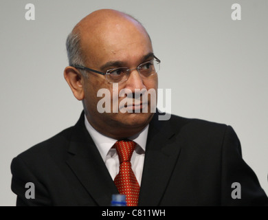 MP, Keith Vaz, PRÉSIDENT DU HOME AFFAIRS S 28 Septembre 2011 L'AAC LIVERPOOL ANGLETERRE Banque D'Images