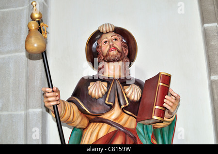 L'Espagne, Saint James Way : sculpture de Saint Jacques dans la basilique du monastère de Samos Santiago de La Ribera Banque D'Images