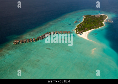 Îles Maldives vue aérienne, plages, atoll, barrière de corail, paradis, île tropicale, vacances, détendez-vous, l'été, l'eau claire Banque D'Images