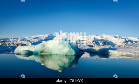 Iceberg in Jokulsarlon, le sud de l'Islande Banque D'Images
