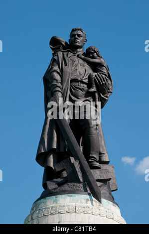 Monument commémoratif de guerre soviétique Treptower Park, Berlin-est Banque D'Images