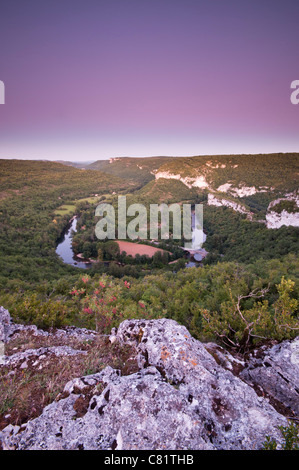 Gorges de l'Aveyron, près de St-Antonin Noble-Val, Tarn-et-Garonne, Midi-Pyrénées, France Banque D'Images