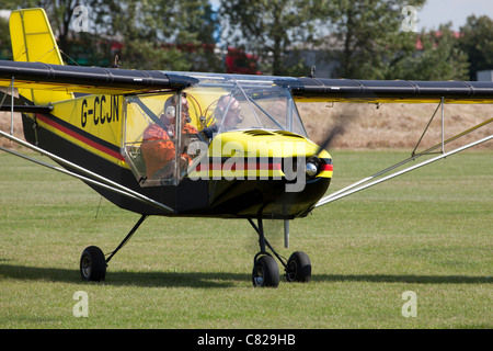 Rans S6-ES Coyote II G-CCJN roulant d'ulm piste à breighton Airfield Banque D'Images