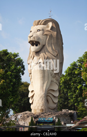Le Merlion, statue sur l'île de Sentosa, Singapour Banque D'Images
