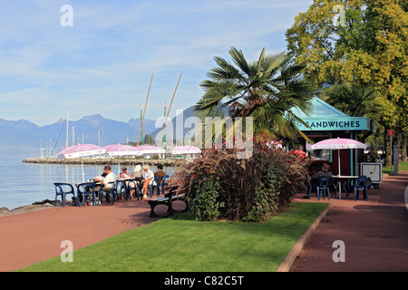 Évian-les-Bains, au bord du lac Léman en Haute-Savoie, département de la région Rhône-Alpes dans le sud-est de la France. Banque D'Images