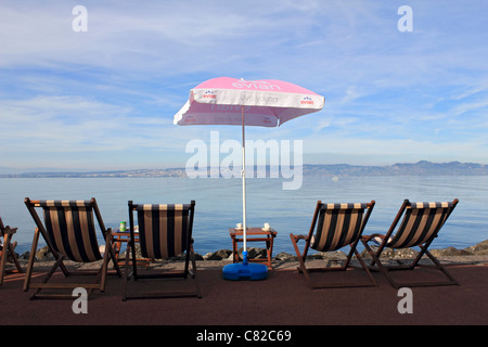 Évian-les-Bains, au bord du lac Léman en Haute-Savoie, département de la région Rhône-Alpes dans le sud-est de la France. Banque D'Images