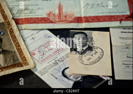 Les documents d'immigration canadienne vintage des années 50 Banque D'Images