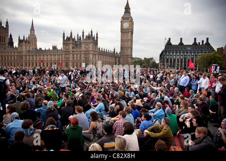 Usa fermer le pont de Westminster, Londres dans une protestation / manifestation pour bloquer le projet de loi du NHS. Banque D'Images