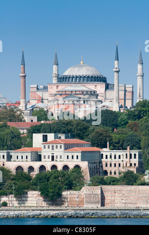 Sainte-sophie vu depuis le Bosphore, Istanbul, Turquie. Banque D'Images