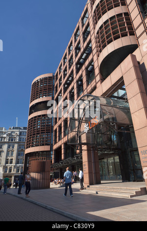 Immeuble de bureaux d'UBS à Londres, Angleterre Banque D'Images