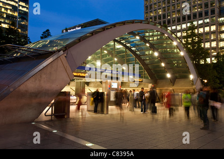 La station de métro Canary Wharf, Londres, Angleterre Banque D'Images