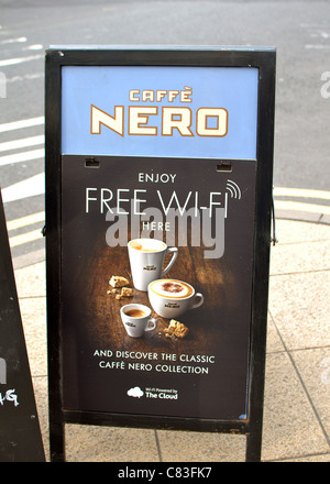 Caffe Nero d''une connexion Wi-Fi gratuite sign Banque D'Images