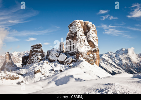 Formations rocheuses couvertes de neige Banque D'Images