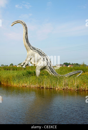 Le Diplodocus en Leba Park (parc à thème dinosaure), Pologne Banque D'Images