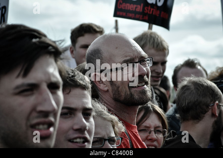 Le photojournalisme de l'Bridgedemo UKuncut le bloc à Westminster Bridge à Londres contre le projet de loi de réforme de l'ENM du gouvernement Banque D'Images