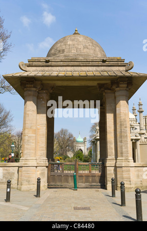 Porte Sud, Porte Indienne, Royal Pavilion, Brighton, East Sussex, England, UK Banque D'Images