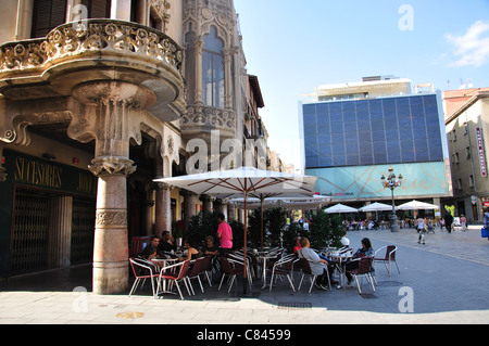 Centre Gaudi Reus, Placa Mercadal, Reus, province de Tarragone, Catalogne, Espagne Banque D'Images