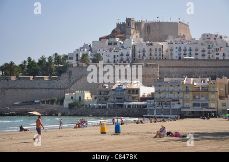 Vieille ville de Playa Norte de Peñíscola, Peníscola, Costa del Azahar, Province de Castellón, Communauté Valencienne, Espagne Banque D'Images