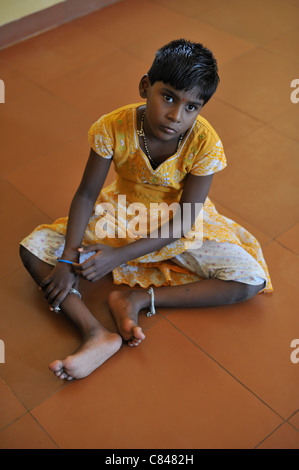 Fille d’attente Banque D'Images