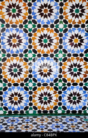 Carreaux Zellij au Ali Medersa Ben Youssef, Marrakech, Maroc Banque D'Images
