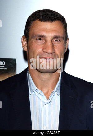 VITALI KLITSCHKO KLITSCHKO. Projection spéciale de LOS ANGELES LOS ANGELES CALIFORNIA USA 27 Septembre 2011 Banque D'Images