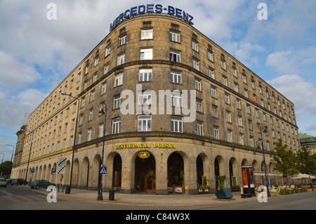 Kantów "Dom bez' la chambre "sans bords' (1935) par Czeslaw Przybylski le long de la rue Krakowskie Przedmieście Varsovie Pologne Banque D'Images