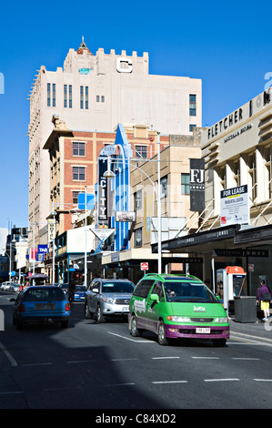 L'ancien édifice de la Mutuelle coloniale et d'autres commerces et d'entreprises situées dans la rue Hindley Adelaide (Australie) Banque D'Images