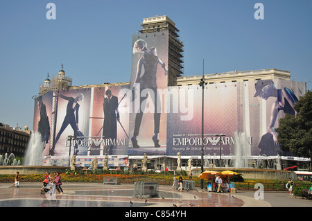 La thésaurisation de la publicité portant sur les échafaudages, la Plaça de Catalunya, Barcelone, Province de Barcelone, Catalogne, Espagne Banque D'Images