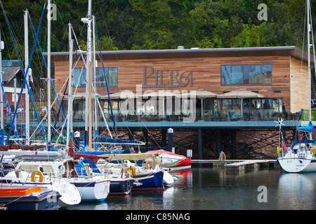 Pier 64 extérieur Penarth Marina, Vale of Glamorgan South Wales, UK Banque D'Images