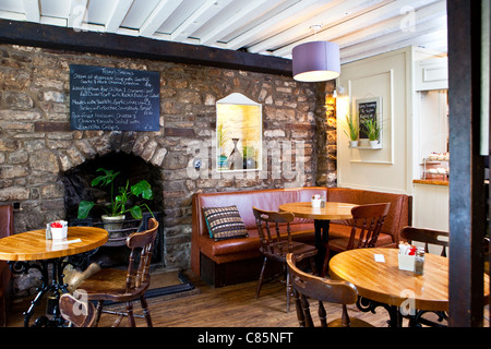 Le trimestre Penny Cafe Cowbridge Vale of Glamorgan South Wales UK Banque D'Images