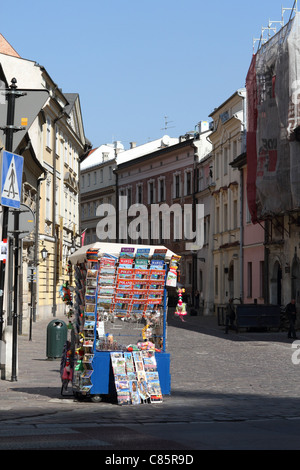 Guide de voyage de livres à vendre, Cracovie, Pologne Banque D'Images