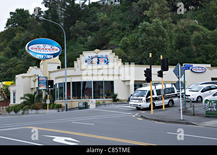 Belle architecture Art Déco de boutiques Restaurant et Garage bâtiments dans l'Île du Nord Nouvelle-zélande Napier Banque D'Images