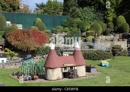 Bekonscot model village and railway, Beaconsfield, Buckinghamshire, UK Banque D'Images